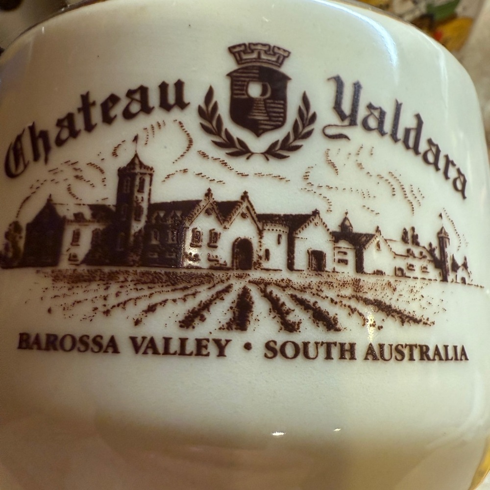 Château Yaldara Barossa valley South Australia Black and White Vase decanter - Picture 11 of 12